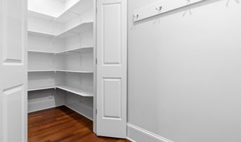 7527 WESTFIELD Dr, Bethesda, MD 20817
