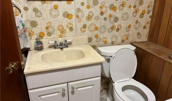 2 Cobble Hill Rd, Lincoln, RI 02865