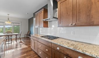 2908 NW Sharmin Dr, Ankeny, IA 50023