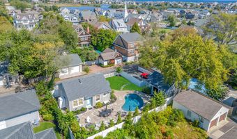 141 Maple Dr, Bay Head, NJ 08742