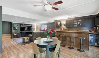 1954 Lakeview Dr, Avon, IN 46123