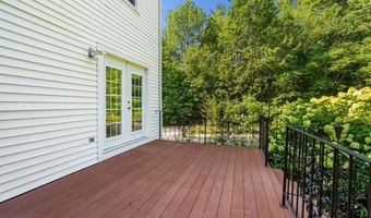 41 Gault Rd, Bedford, NH 03110