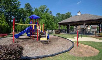 2452 Baslow Dr, Apex, NC 27539