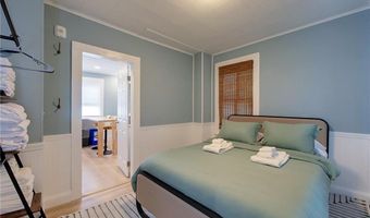 382 Spring St 3, Newport, RI 02840