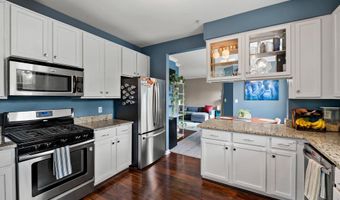 110 WATKINS POND Blvd 1-202, Rockville, MD 20850