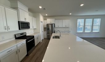 37 Bluebell St, Angier, NC 27501