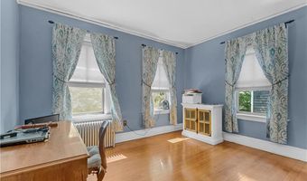 496 Broadway, Newport, RI 02840