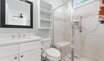 404 Ramaux St, Bay St. Louis, MS 39520