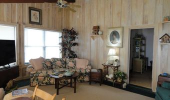 130 Bay Ave, Apalachicola, FL 32320