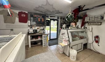 208 New Rd, Arundel, ME 04046