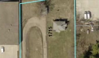 1715 SE Marshall St, Albert Lea, MN 56007