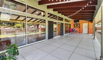 1813 Clare Dr, Alice, TX 78332