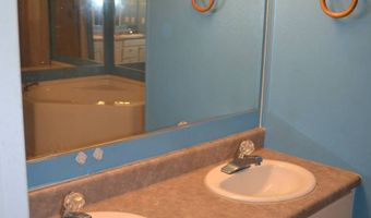 305 N Eighth St, Albion, IL 62806