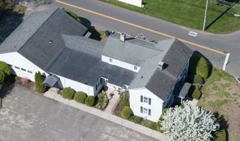 141 Dowd Ave, Canton, CT 06019