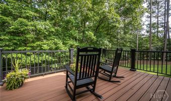 65 Overlook Dr, Hull, GA 30646
