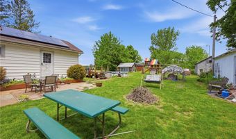 9328 Foote Rd, Akron, NY 14001