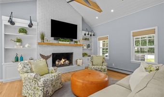 75 Walnut Dr, East Greenwich, RI 02818