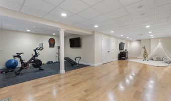134 Kingswood Dr, Avon, CT 06001