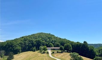 762 George Eggers Rd, Banner Elk, NC 28604