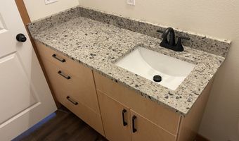 300 N JELLISON St, Amity, OR 97101