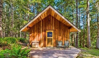 14361 Maple Creek Rd, Arcata, CA 95550