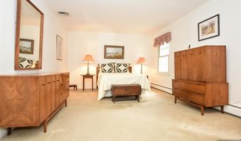 17 Allison Ct, Allendale, NJ 07401