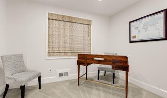 5606 WILSON Ln, Bethesda, MD 20814