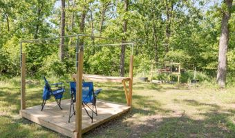 8319 SE Prairie Rd, Baxter Springs, KS 66713