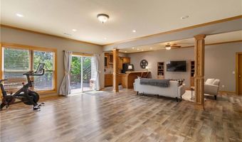 3906 NE Cadbury Ave, Bentonville, AR 72712
