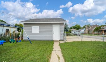 826 E 31st St, Anderson, IN 46016