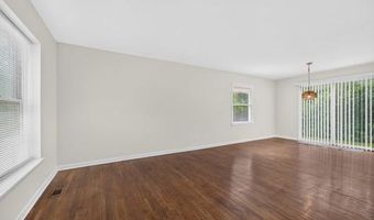 1506 Dicken Dr, Ann Arbor, MI 48103