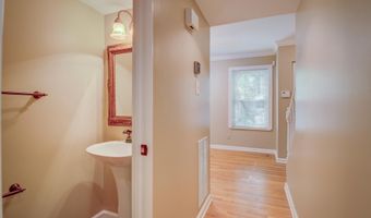 514 S HENRY St, Alexandria, VA 22314