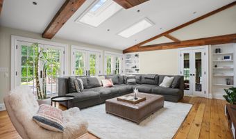 175 Cat Rock Rd, Cos Cob, CT 06807