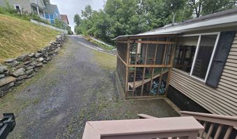 41 Brooklyn St, Barre, VT 05641