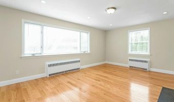 304 Valley Rd, Cos Cob, CT 06807