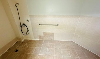 9 E Blackwell St, Andover, NJ 07801