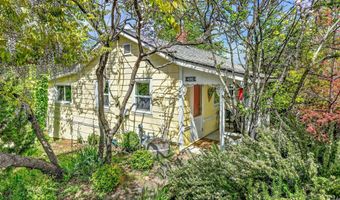 480 Harrison St, Ashland, OR 97520