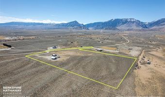 5 Cowboy Dr, Clark, WY 82435