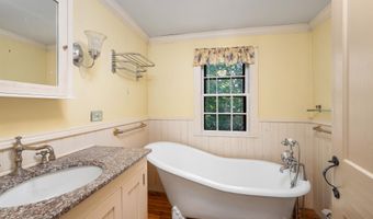 8 Jodi Dr, Belmont, NH 03220