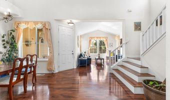 1336 Funston Dr, Santa Rosa, CA 95407