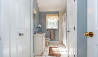 454 N Quidnessett Rd, North Kingstown, RI 02852