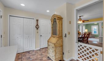 833 Lincoln St, Middletown, NJ 07748