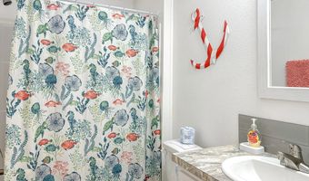 343 25th Ave, Apalachicola, FL 32320
