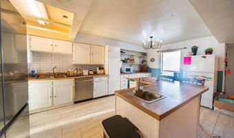 3306 Sunnyview Ave, Carlsbad, NM 88220