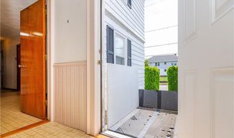 117 Orchard St, East Providence, RI 02914
