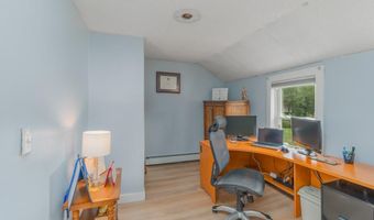 805 Farnum Pike, North Smithfield, RI 02896