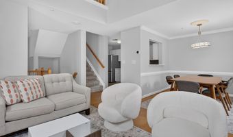 6607 THACKWELL Way 2203, Alexandria, VA 22315