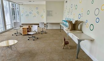 20281 E Country Club Dr 909, Aventura, FL 33180