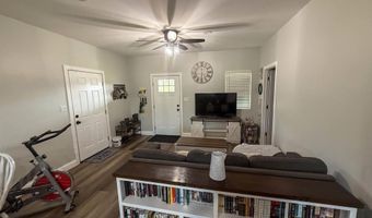2053 CR 4314, De Kalb, TX 75559