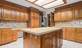 214 Edna Mae Ln, Bartlesville, OK 74003